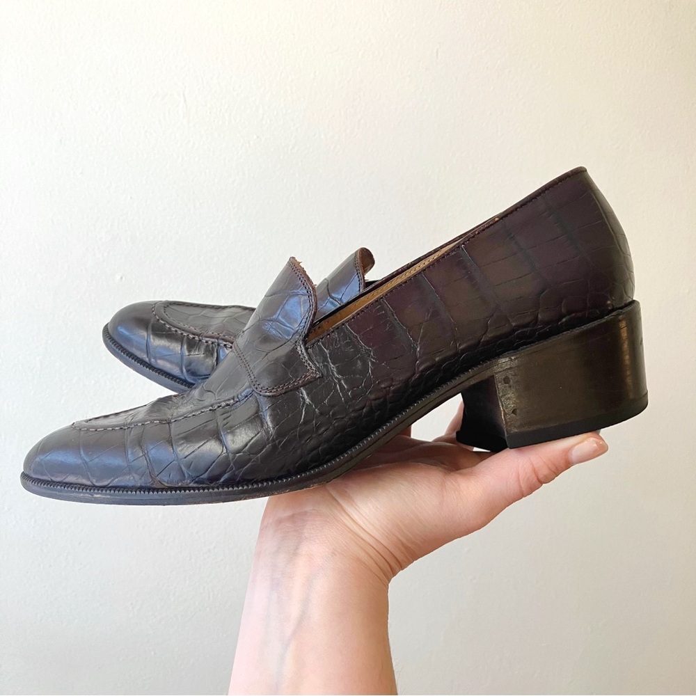 Ann Taylor • Crocodile Embossed Leather Loafer in Deep Chocolate Brown